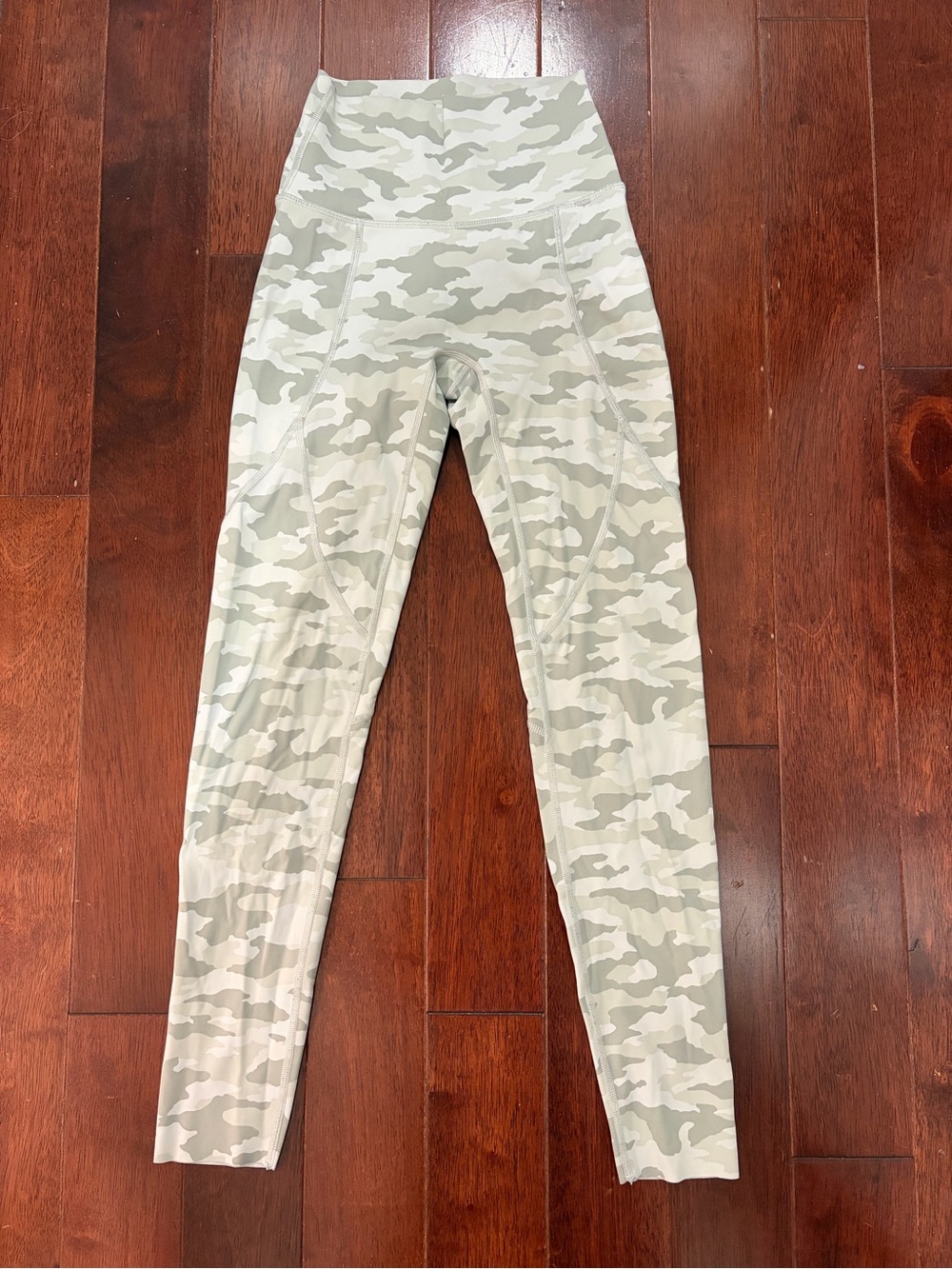 ARIE High-Waist Camo Leggings